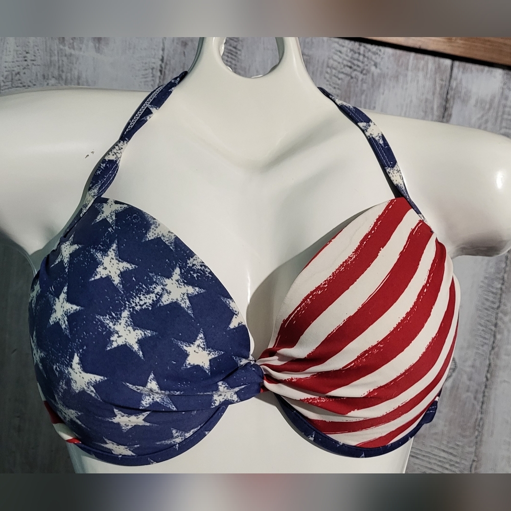 Xhilaration Bikini Top D/DD